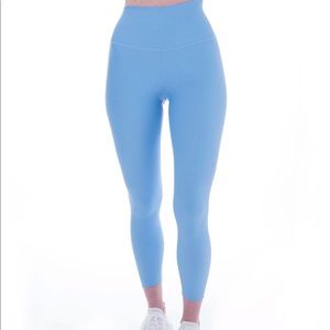 Ptula Desa’ree II Legging—Ocean Mist 23” NWT